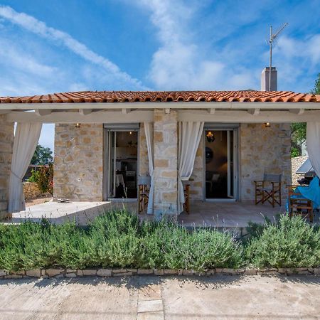 Villa Labovitsa Vlachopoulátika エクステリア 写真